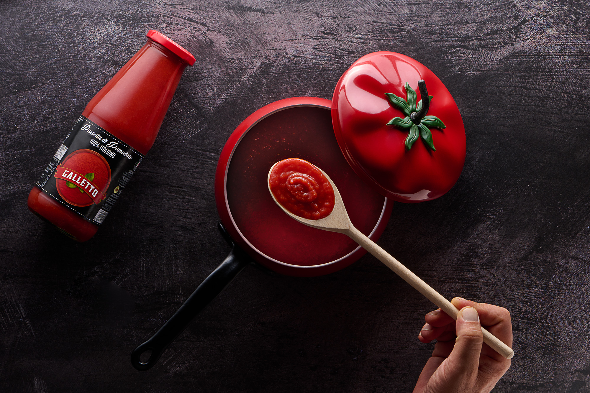 Pomodoro Galletto Passata Still Life Setup - Luca Corsetti Studio